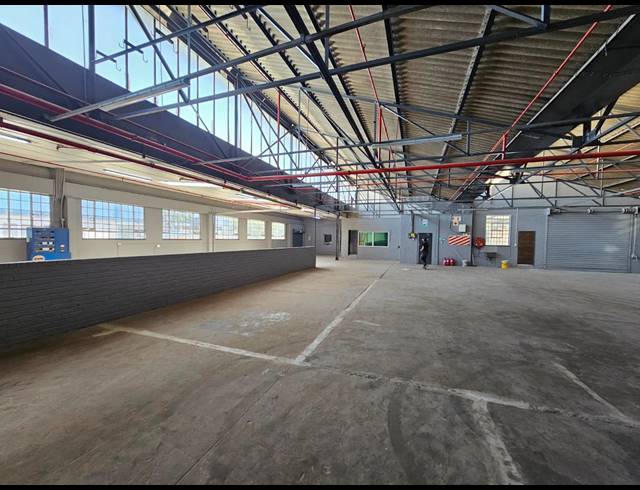 750M² WAREHOUSE TO LET IN BENROSE